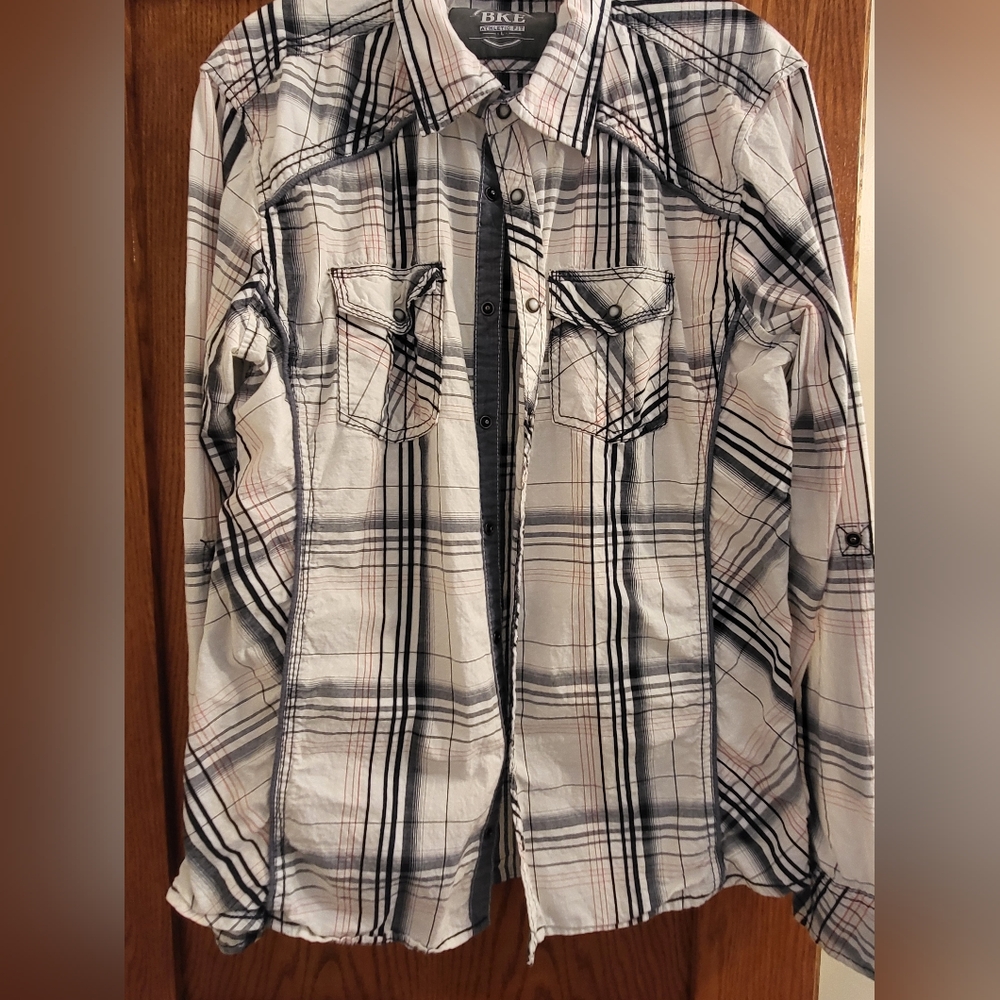 BKE Black and White Plaid Button-Up Shirt